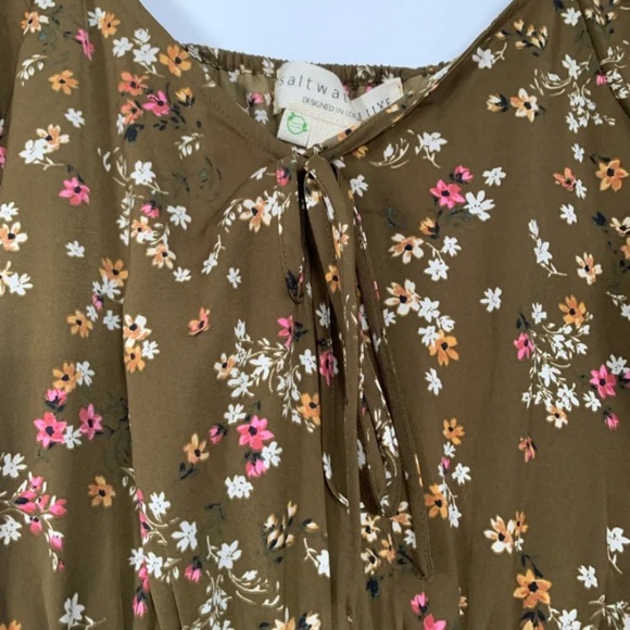 Saltwater luxe dress - Picture 2 of 9